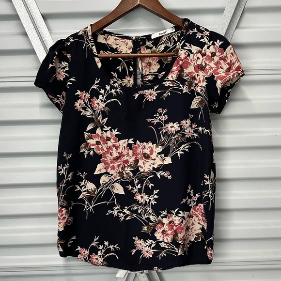 Black Floral Short Sleeve Blouse - Picture 1 of 4